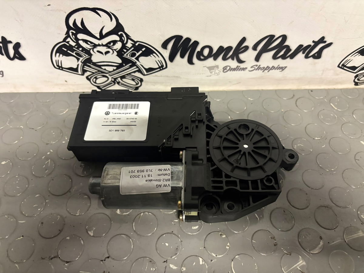 Motor elevalunas delantero izquierdo VW TOUAREG 7L0959701 3D1959793