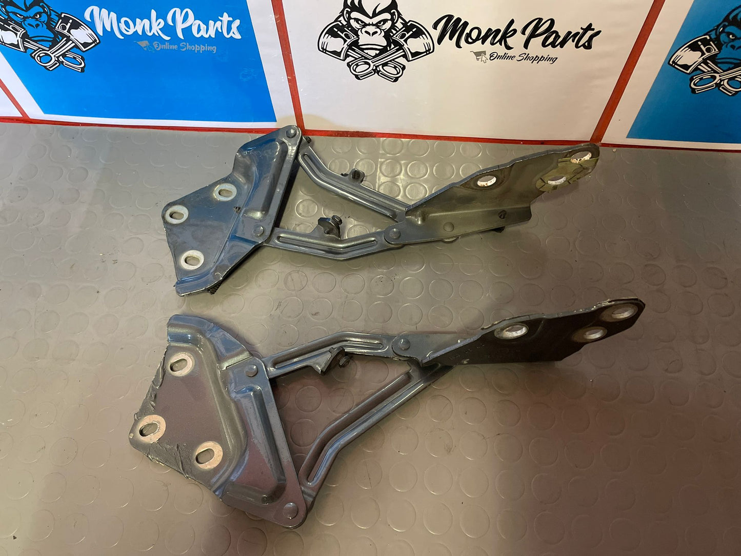 Bisagras capo VOLKSWAGEN TOUAREG 7L6823301 7L6823302