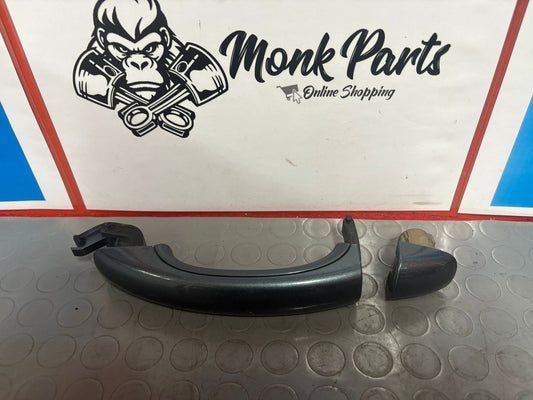 Maneta exterior trasera izquierda VOLKSWAGEN TOUAREG 7L 7L6837205C