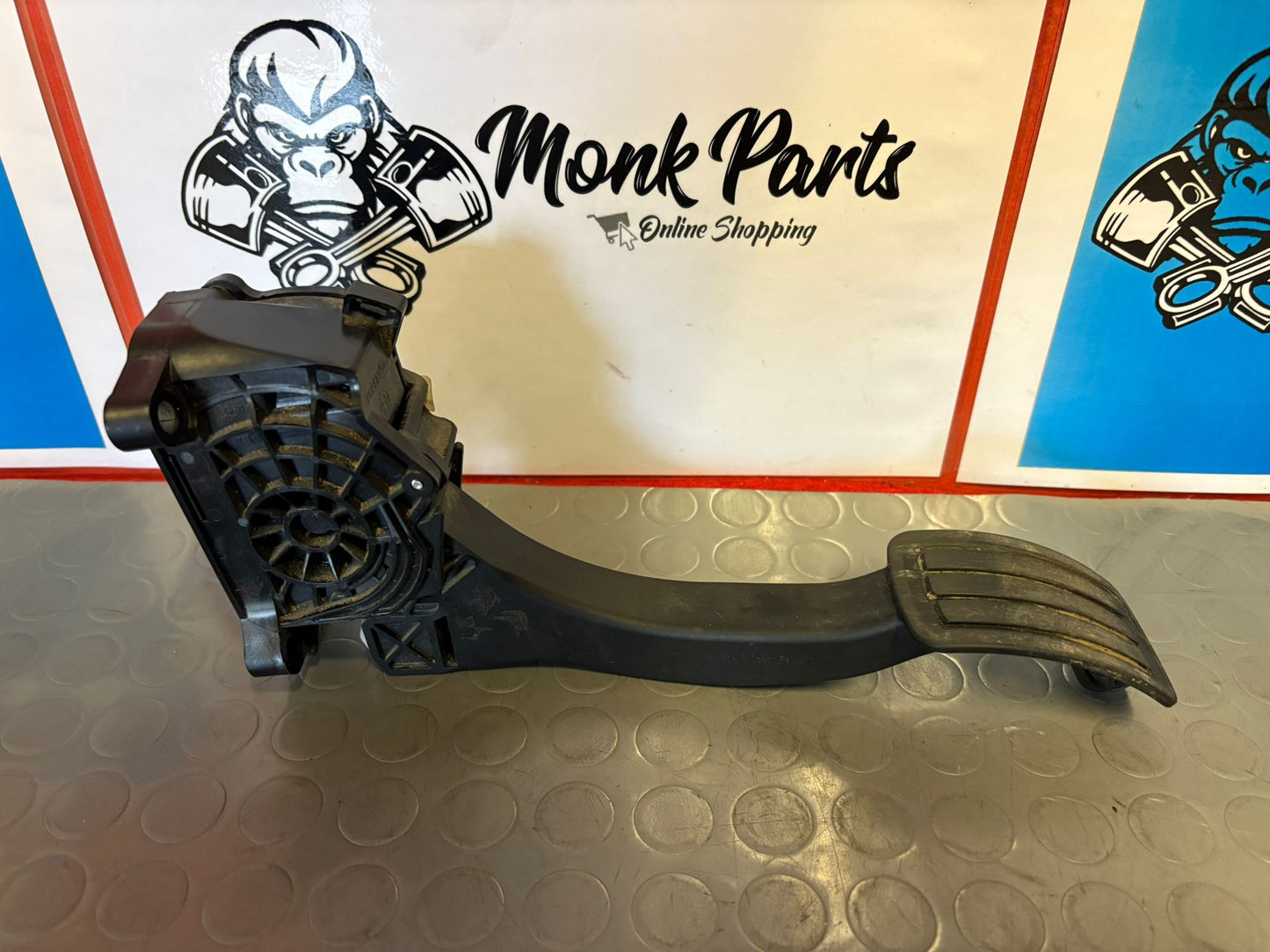 Potenciometro acelerador PEUGEOT PARTNER III 9674829780