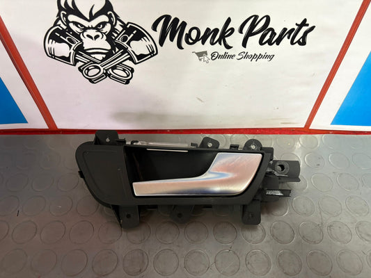 Maneta interior delantera derecha AUDI A4 B8 8K0837020