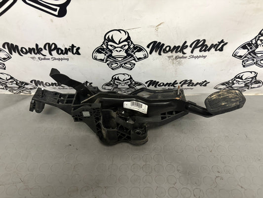 Pedal freno PEUGEOT PARTNER III y RIFTER 9816152180