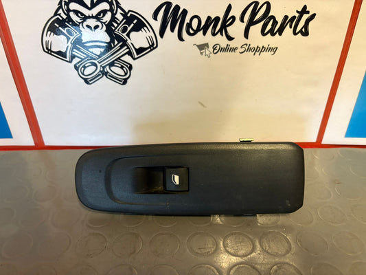Mando elevalunas derecho PEUGEOT PARTNER , CITROEN BERLINGO , OPEL COMBO 9816791877