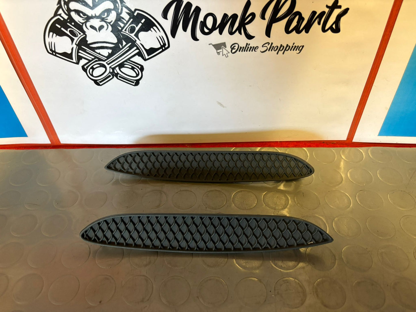 Molduras paragolpes trasero MERCEDES A W177 A1778852701 A1778852801