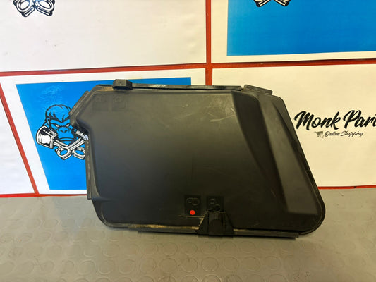 Tapa caja fusibles MERCEDES E y CLS A2115400182