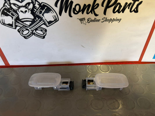 Luz interior MERCEDES A2118203801 (precio unidad)