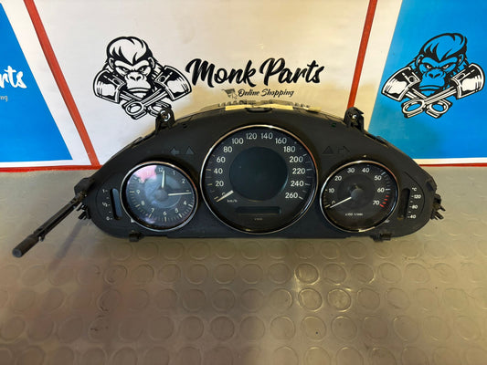 Cuadro instrumentos MERCEDES CLS W219 A2195400111