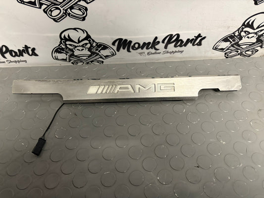 Moldura entrada puerta trasera MERCEDES G 55 AMG W463 A4635401813