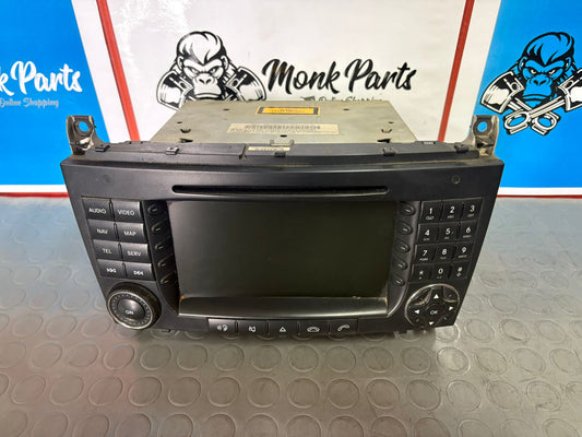 Radio CD Navegador MERCEDES G W463 A4638700189