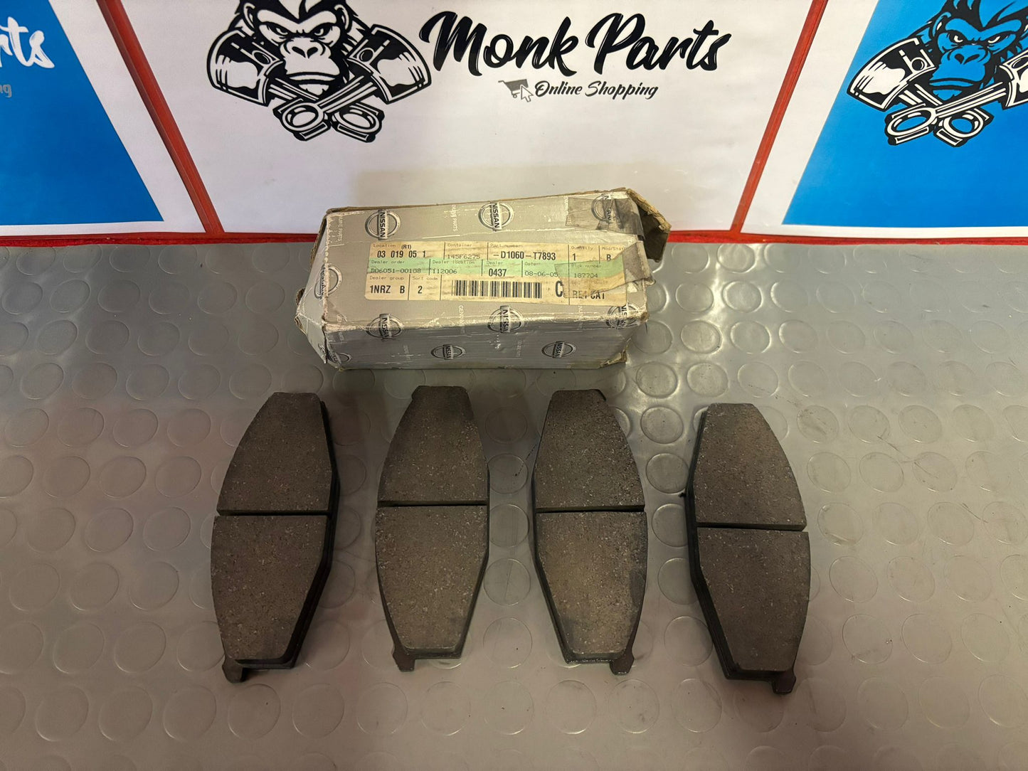 Pastillas freno delanteras NISSAN PATROL D1060-T7893 , NUEVAS