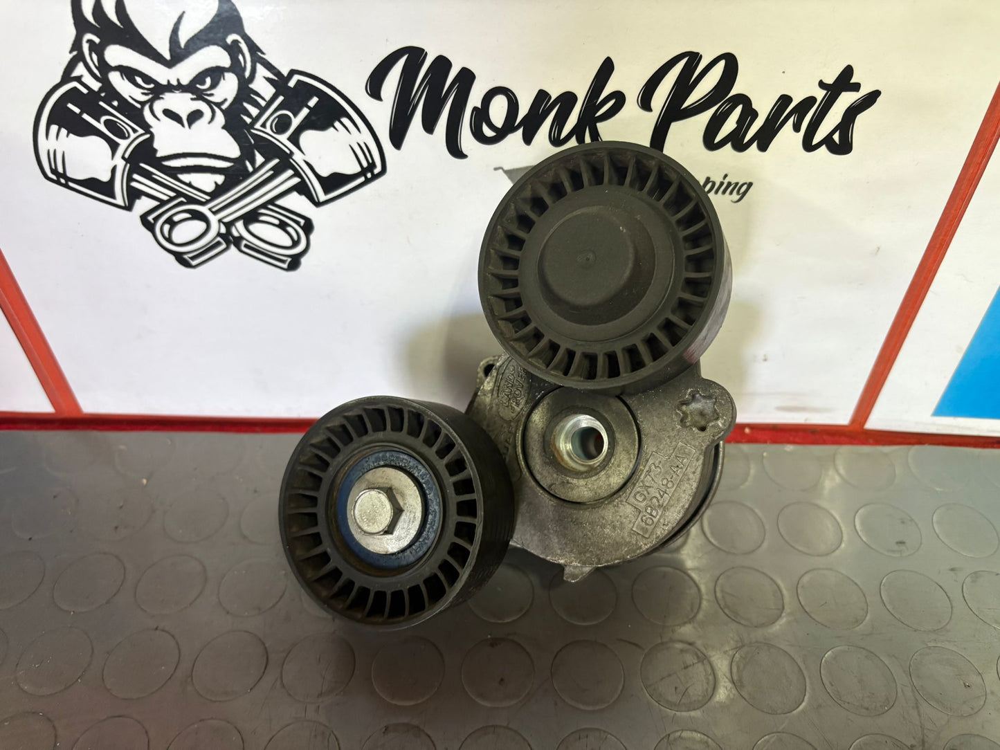 Tensor correa auxiliar RANGE ROVER EVOQUE y JAGUAR XE GX73-6B248-AA