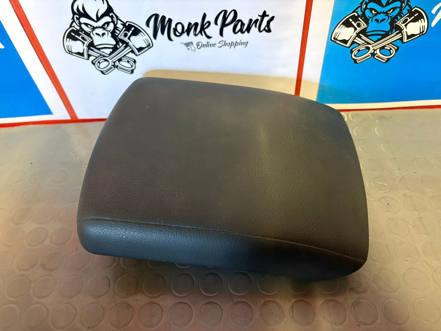 Apoyabrazo NISSAN NAVARA y PATHFINDER