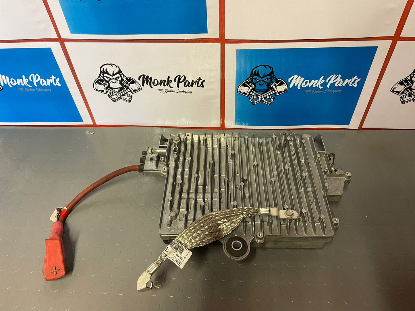 Unidad control suspension TESLA MODEL 3 1118182-02-H 1100334-00-D