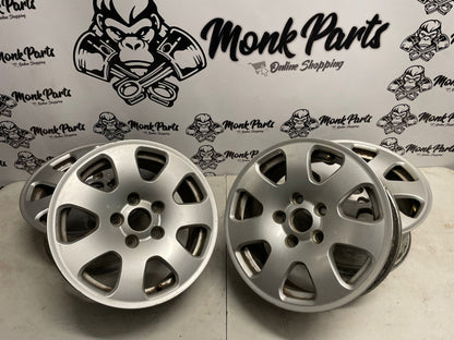 Llantas AUDI A4 B6 15'' Originales 7X15 ET39 8E0601025