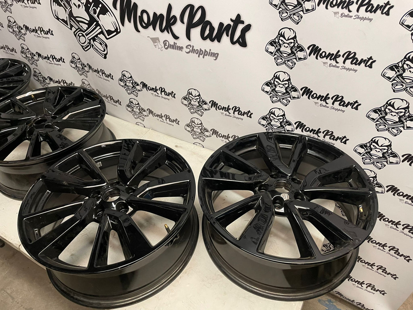 Llantas NISSAN QASHQAI 19'' Originales 7X19 ET40