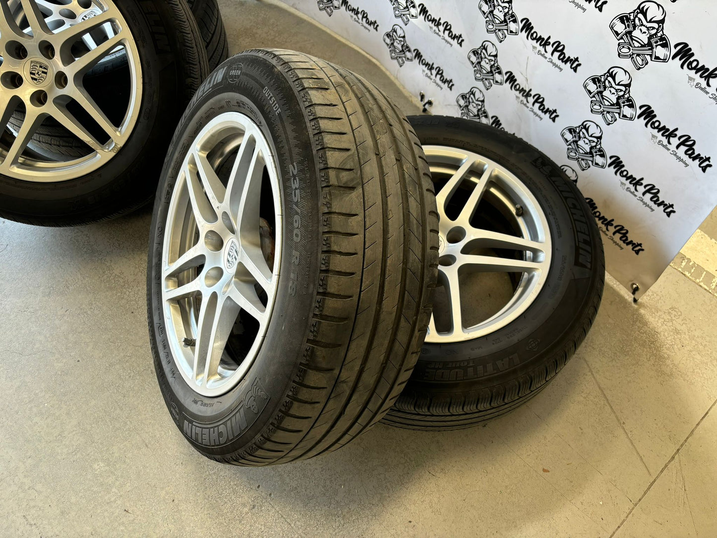 Llantas con neumático PORSCHE MACAN 18'' Originales