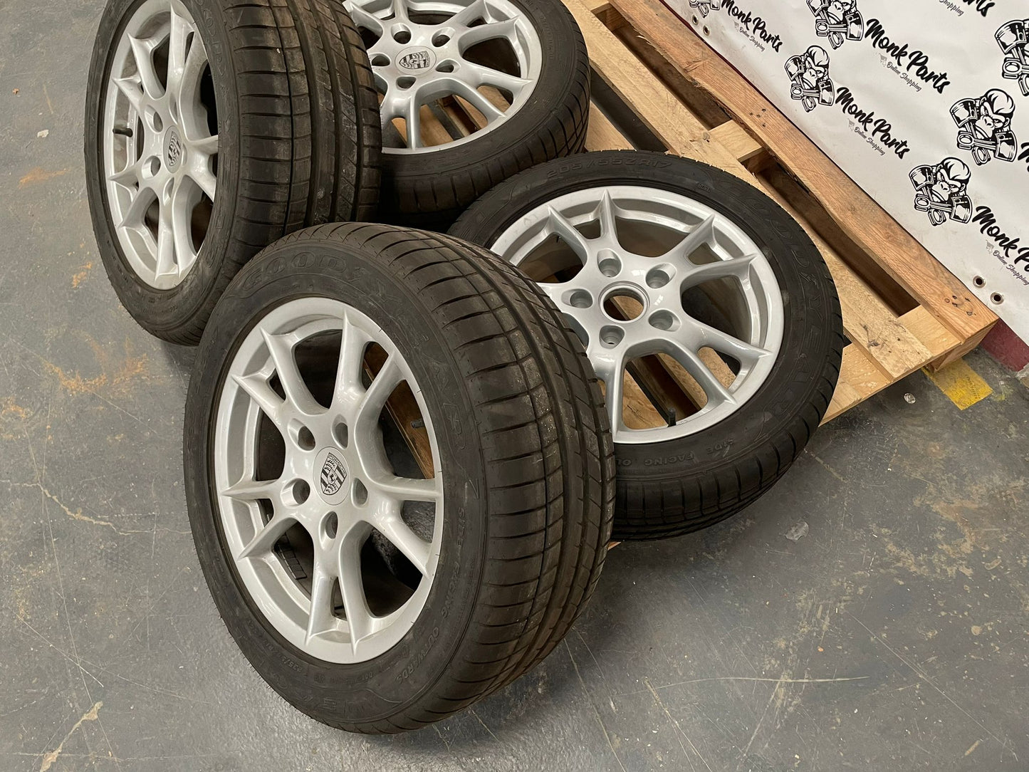 Llantas con neumático PORSCHE BOXSTER 987 17'' Originales