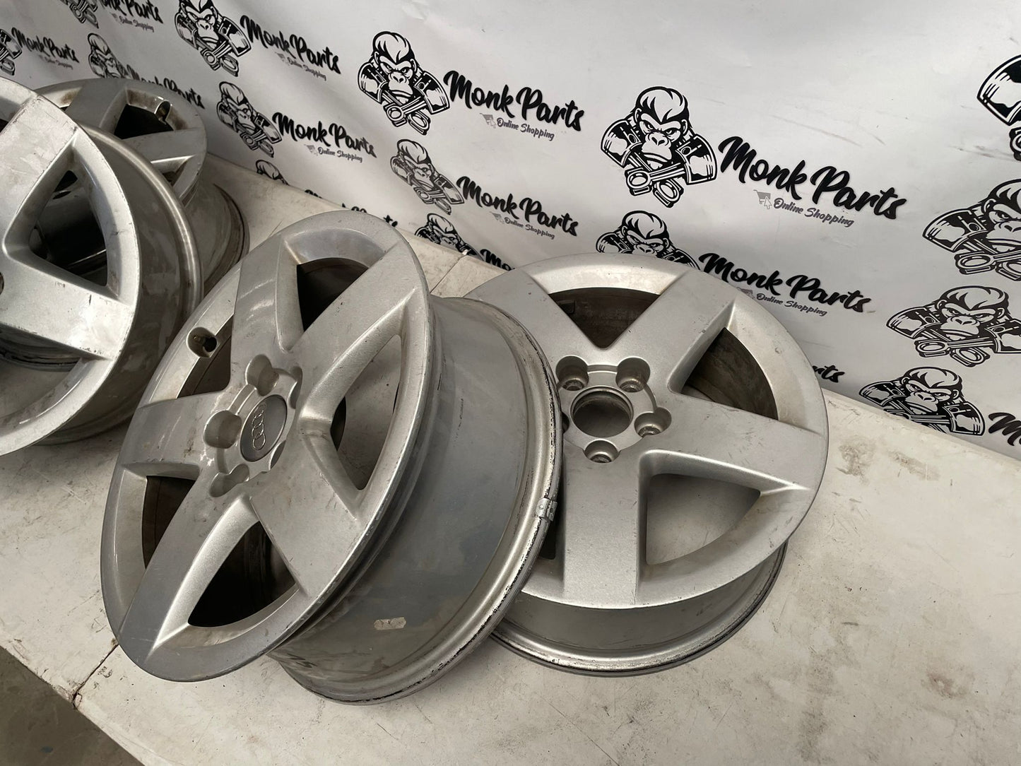 Llantas AUDI A3 8L 15'' 6x15 ET38 8L0601025P