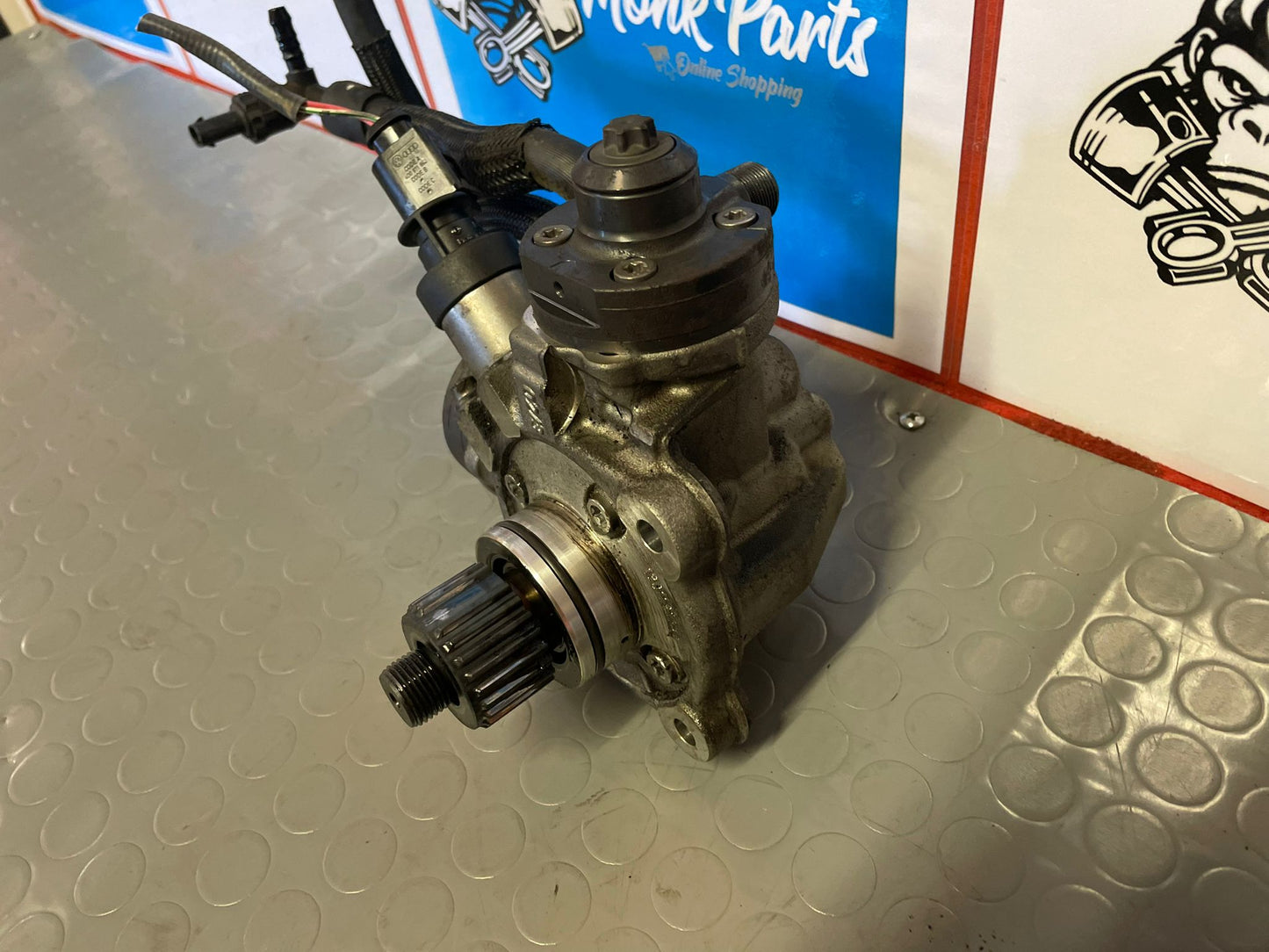 Bomba inyectora AUDI A6 A7 SQ5 3.0 BI-TDI 059130755CC