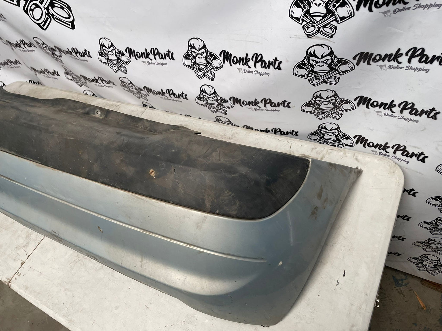 Paragolpes trasero RENAULT CLIO II 2