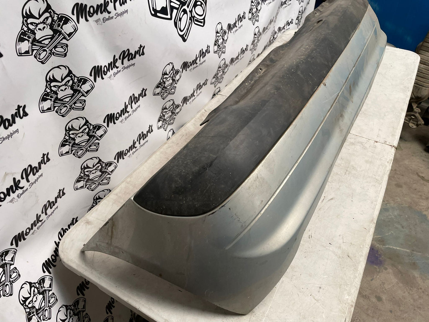 Paragolpes trasero RENAULT CLIO II 2