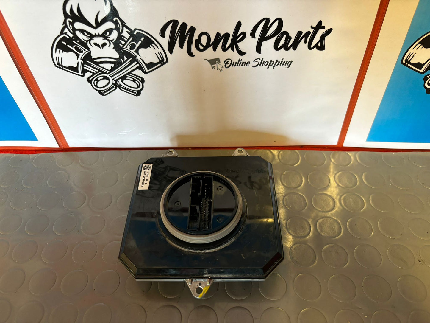 Centralita faro derecho TESLA MODEL 3 1131251-99-C 1110796-00-D