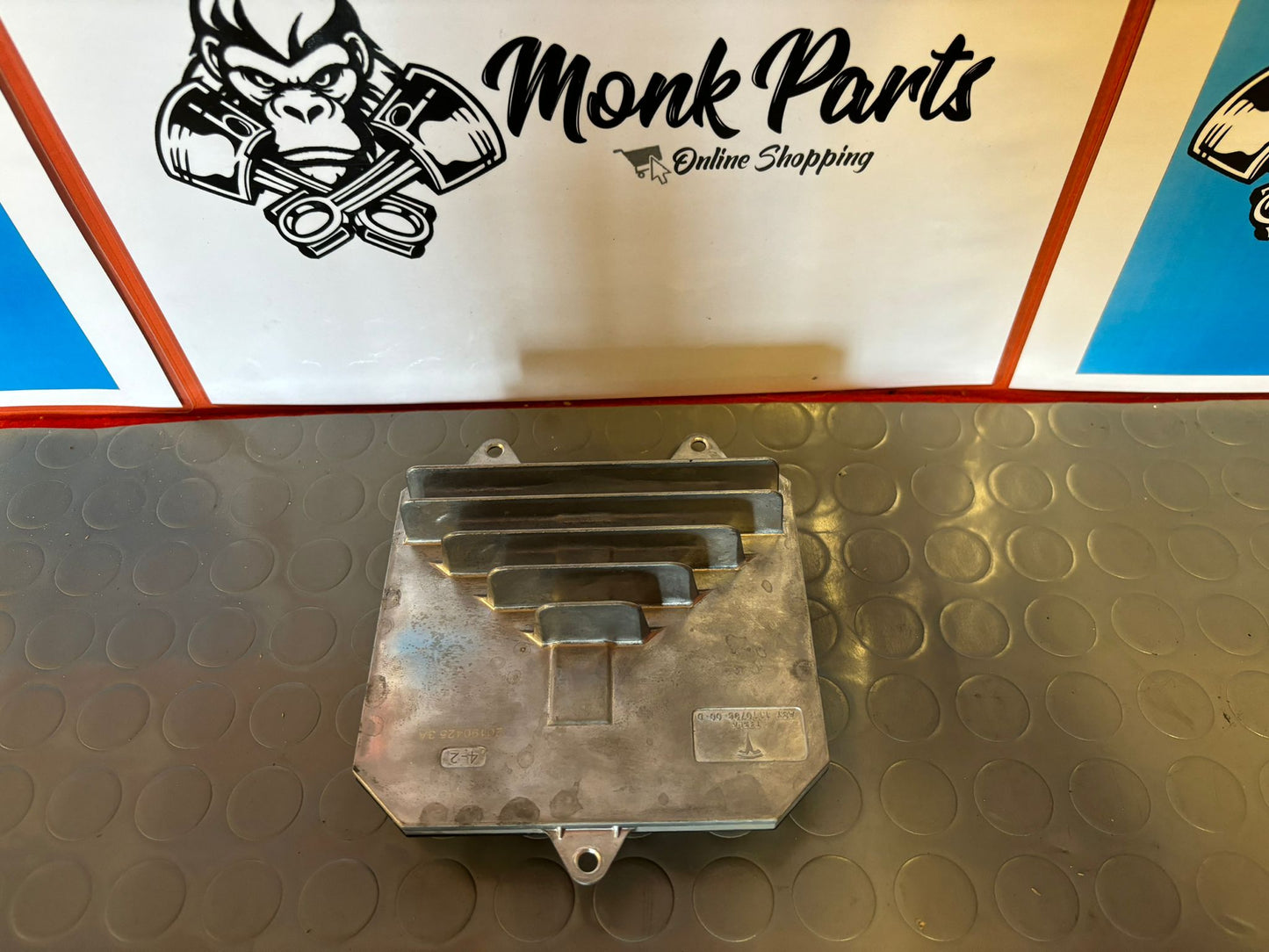Centralita faro derecho TESLA MODEL 3 1131251-99-C 1110796-00-D