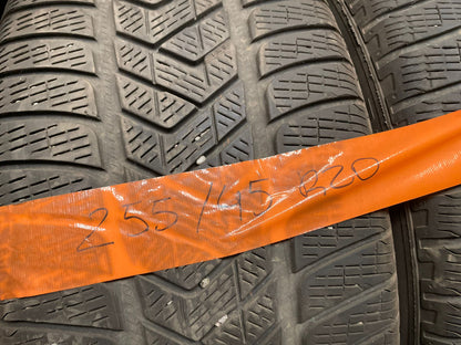 2 Neumaticos invierno 255/45 R20 PIRELLI SCORPION WINTER 60%