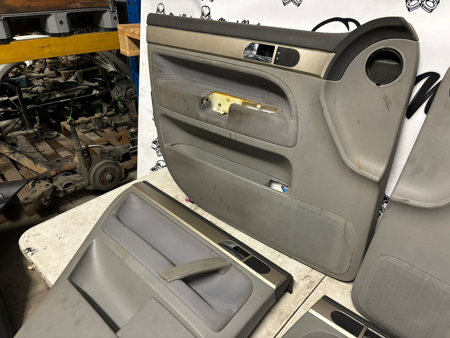 Paneles puerta VOLKSWAGEN TOUAREG 7L