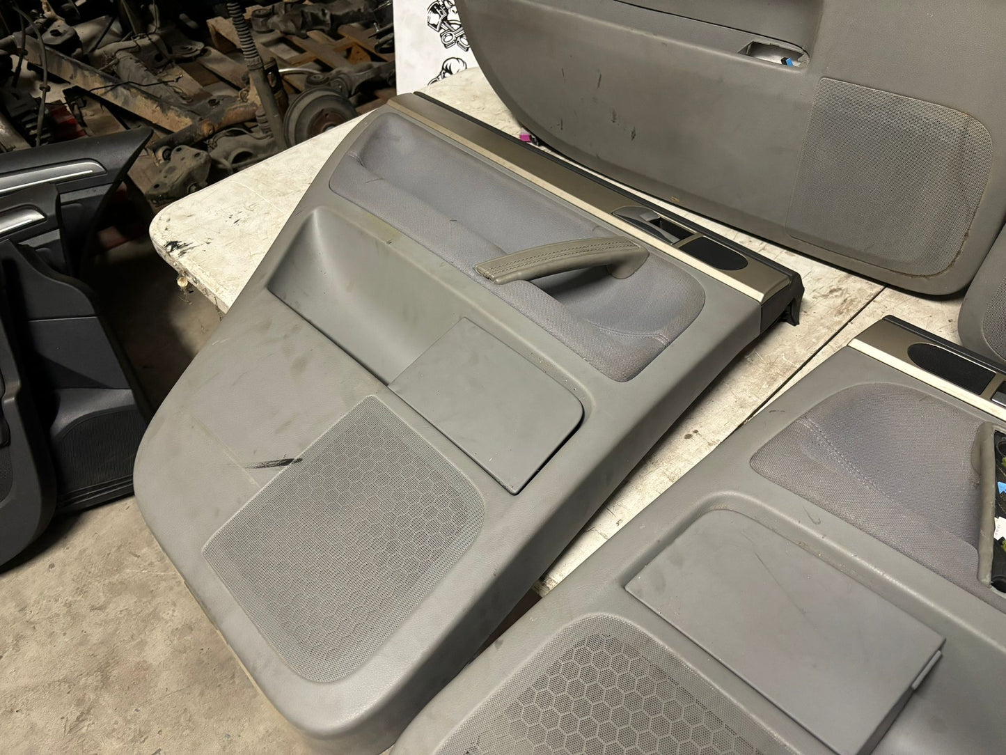 Paneles puerta VOLKSWAGEN TOUAREG 7L