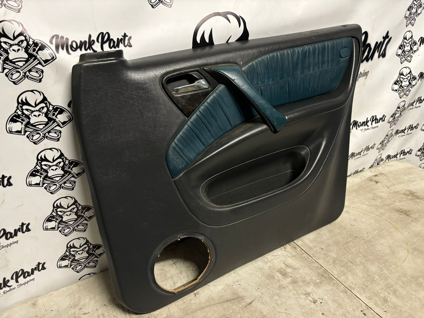 Panel puerta delantero derecho MERCEDES ML W163 A16372058708