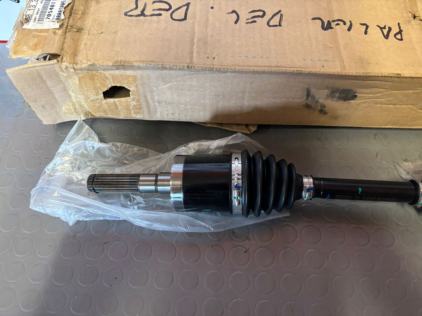 Transmisión delantera derecha CAN-AM OUTLANDER 705401116 , NUEVA