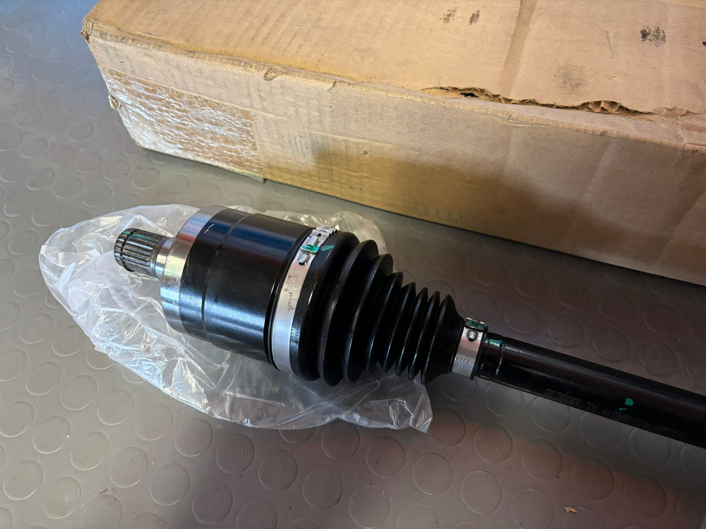 Transmisión trasera izquierda CAN-AM OUTLANDER y RENEGADE 705501485