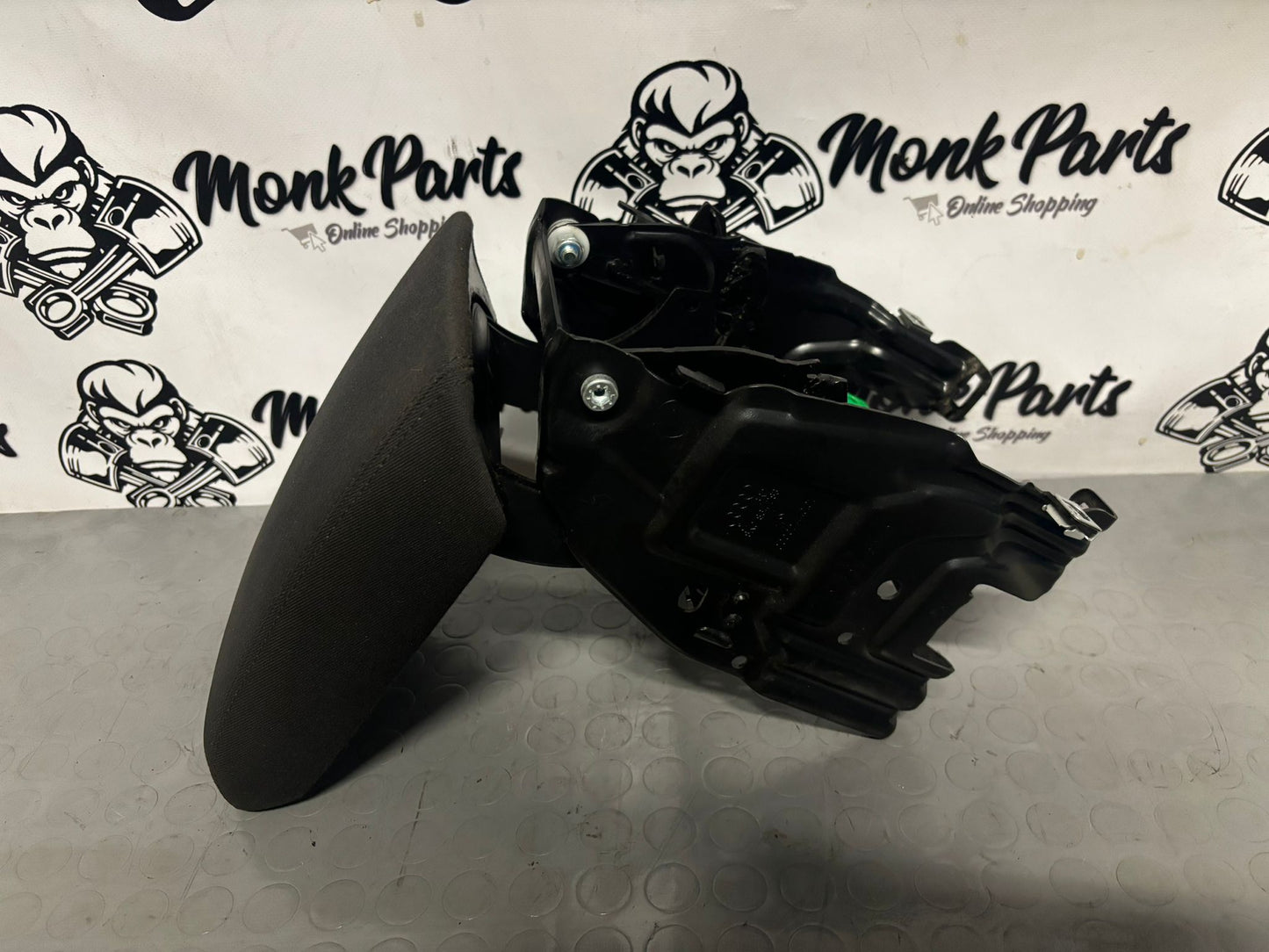 Apoyabrazos AUDI A4 B8 8K0864283