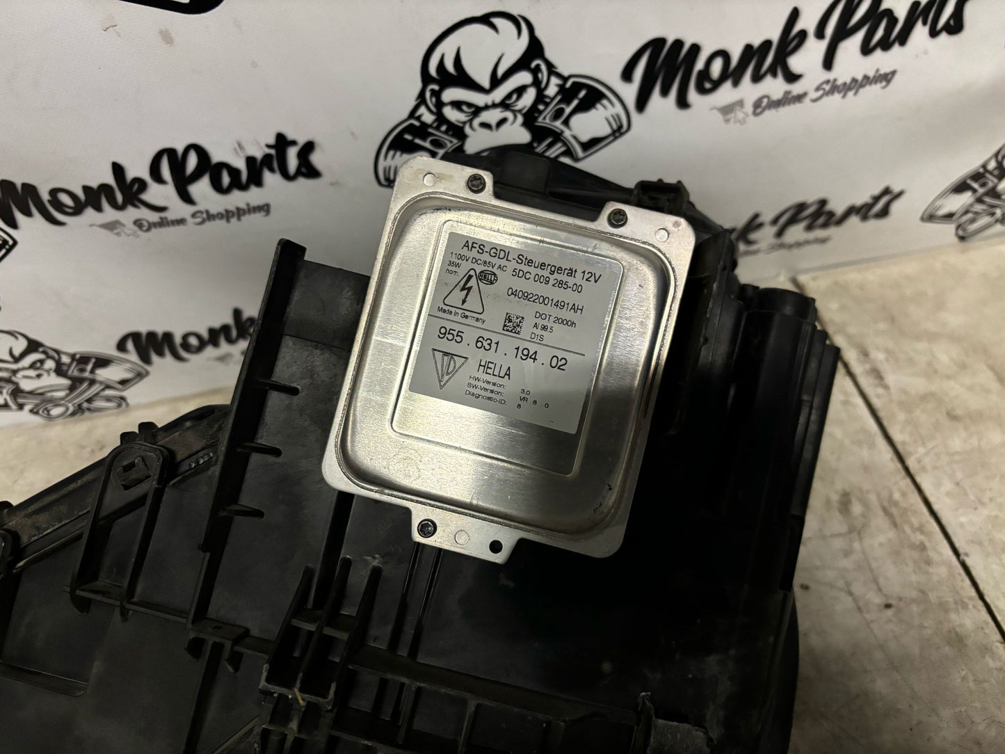 Faro delantero derecho xenon PORSCHE CAYENNE 957 7L5941032N Original
