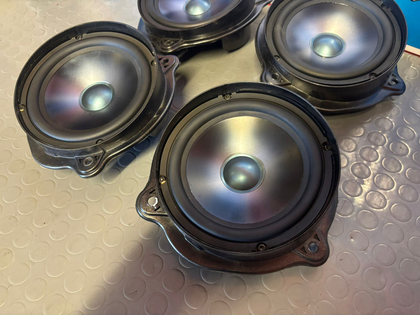 Altavoces harman kardon MERCEDES CLS A2198200102 A2198200202