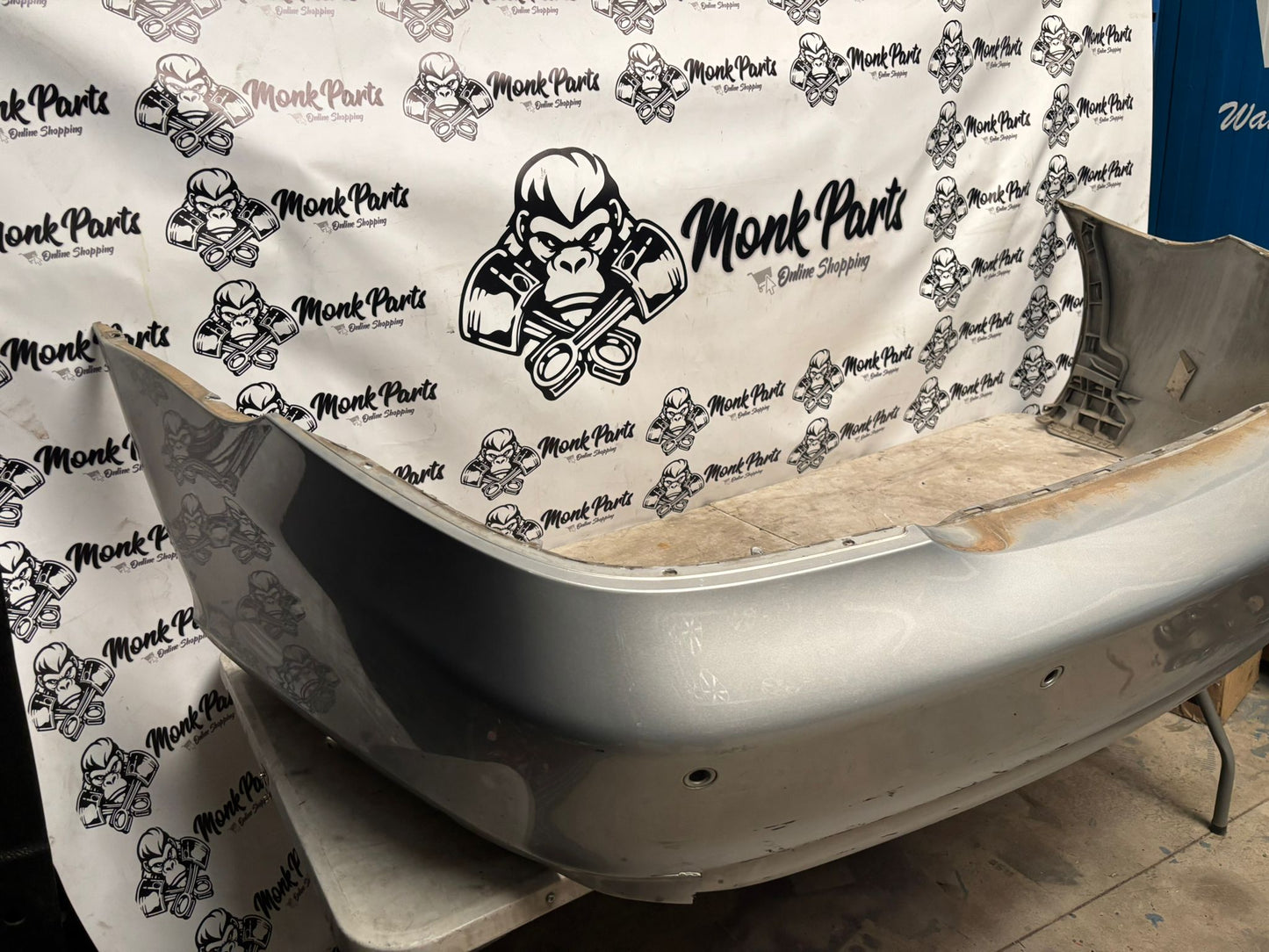 Paragolpes trasero MERCEDES CLS W219