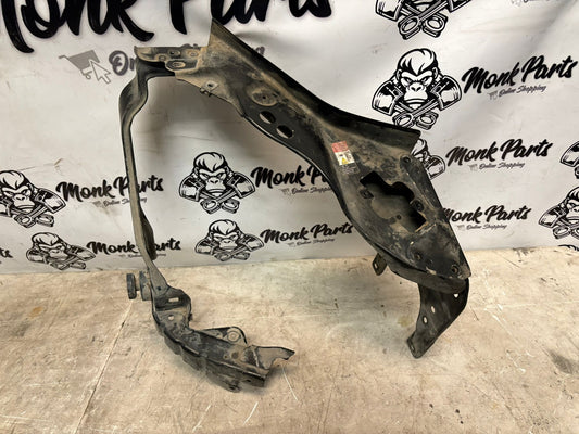 Soporte faro derecho MERCEDES CLS W219