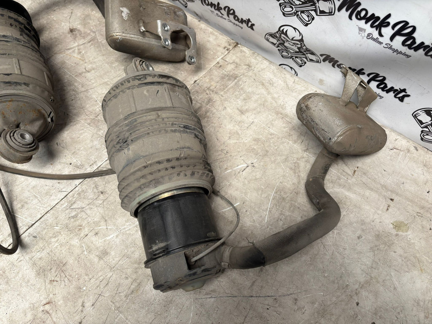 Balonas traseras suspensión MERCEDES CLS W219 (precio unidad)