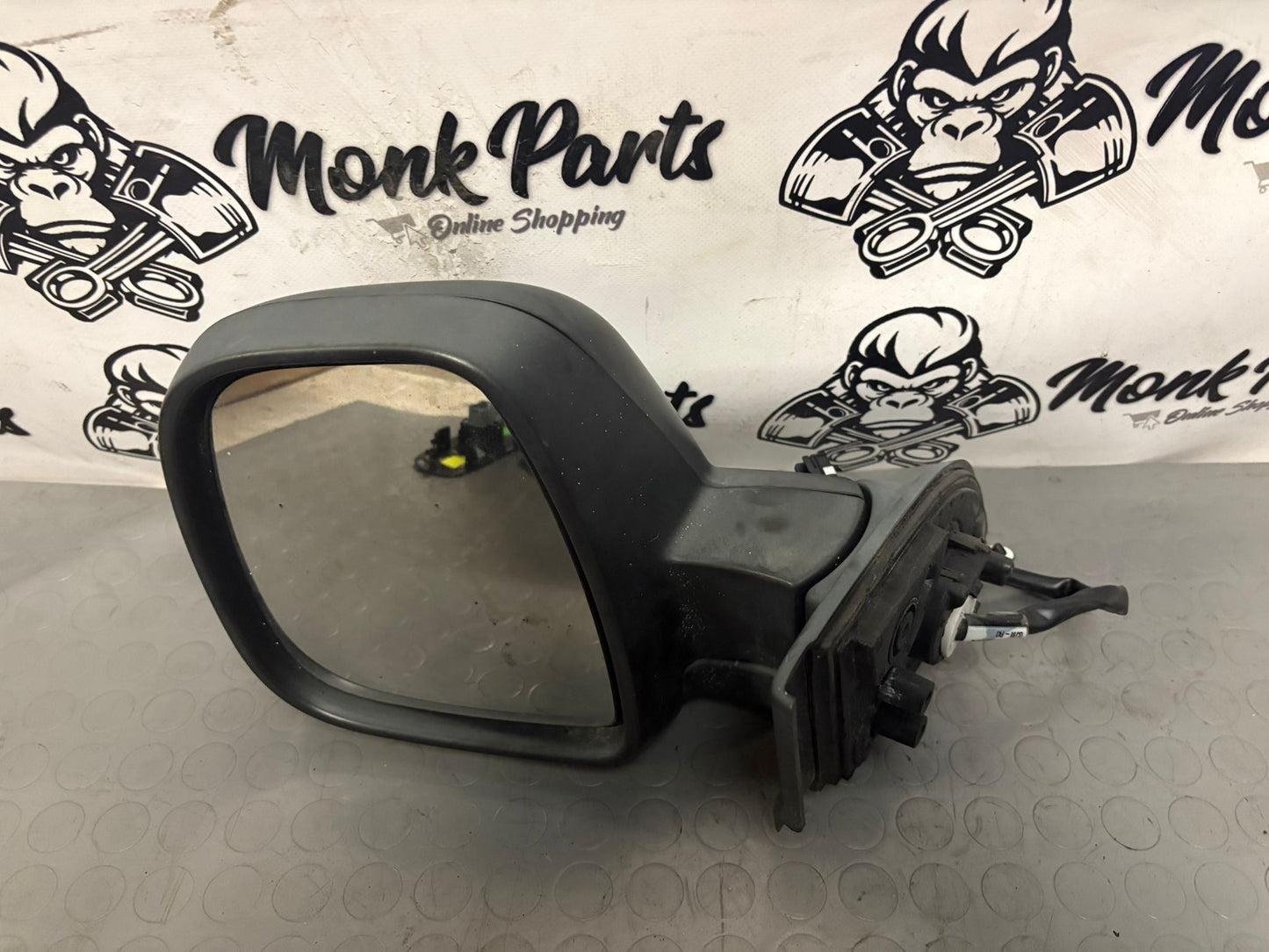 Retrovisor izquierdo PEUGEOT PARTNER III 2018-2025