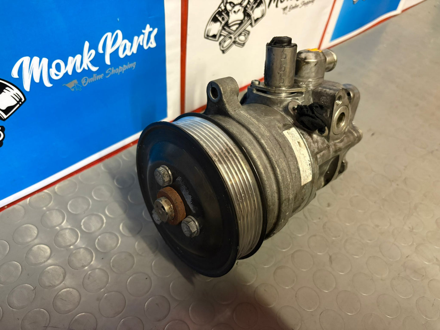 Bomba dirección BMW 530d GT y 730d 679649201 LH2114744