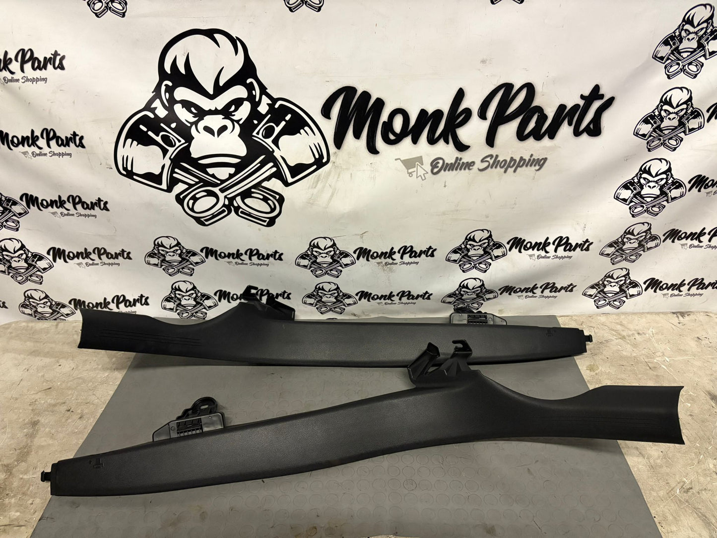 Molduras entrada puerta trasera MERCEDES E W214 A2146900201 A2146900101 , NUEVAS