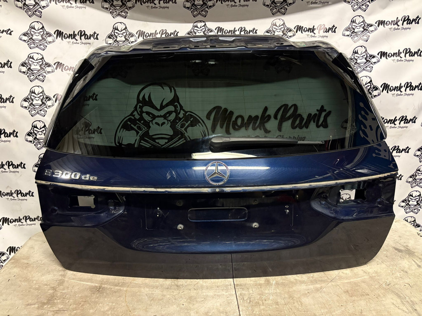 Porton maletero MERCEDES E W213 A2137400010