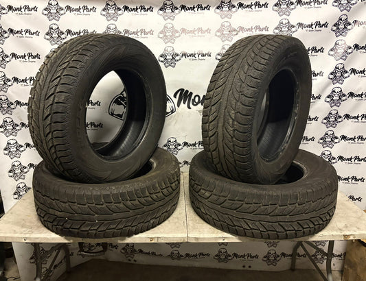 Neumaticos 245/65 R17 107T COOPER WEATHER-MASTER WSC (año 2020)