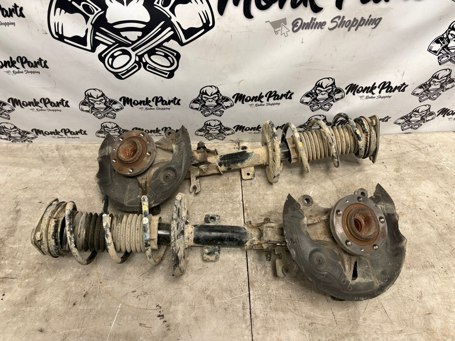 Amortiguadores delanteros PEUGEOT PARTNER III 9833305980 (precio unidad)