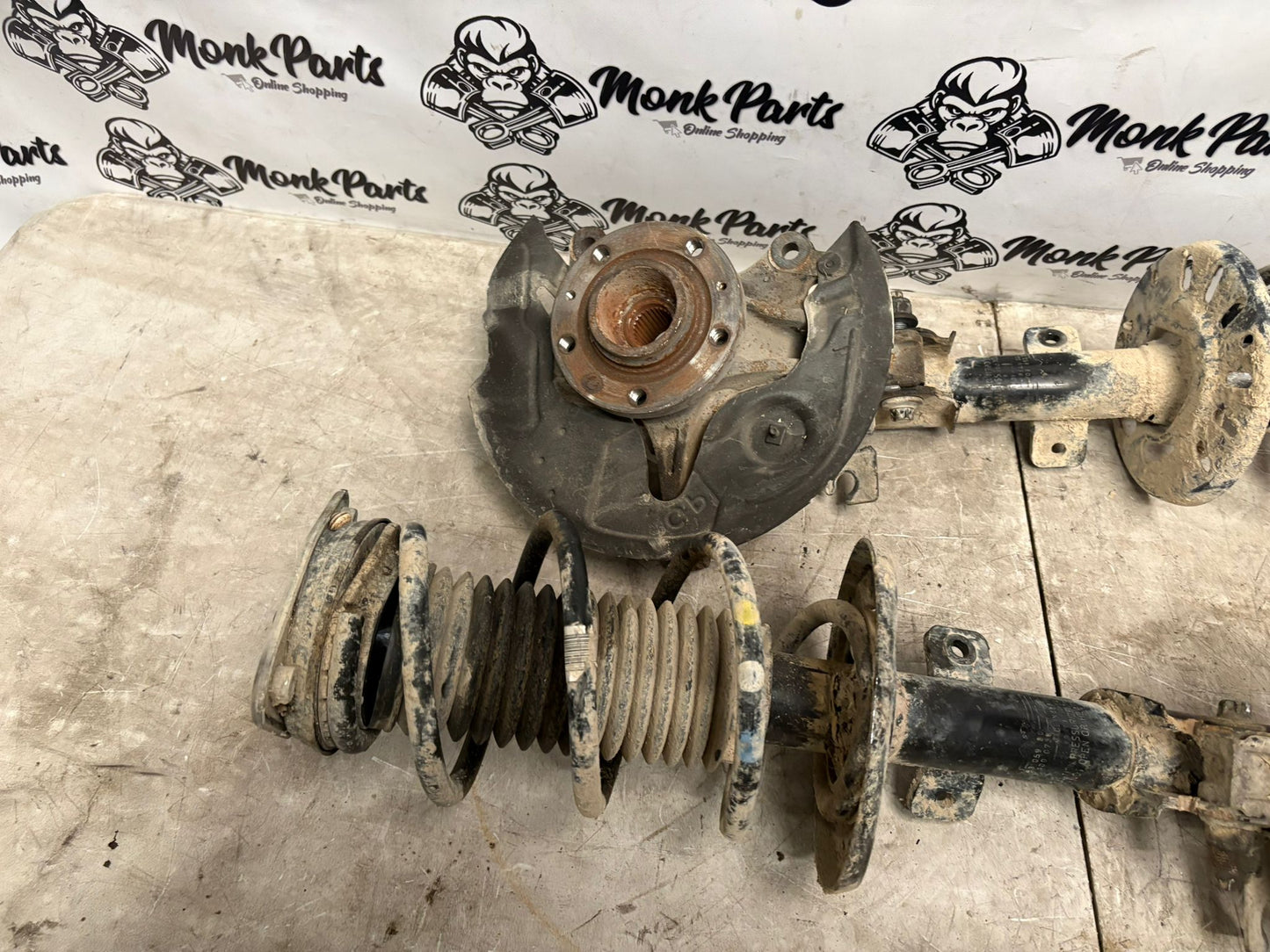 Amortiguadores delanteros PEUGEOT PARTNER III 9833305980 (precio unidad)