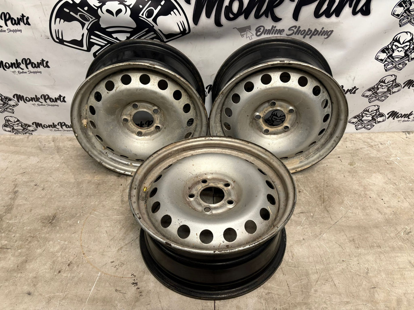 Llantas PEUGEOT PARTNER III 15'' 9831777877 6,5x15 IS42 (precio unidad)