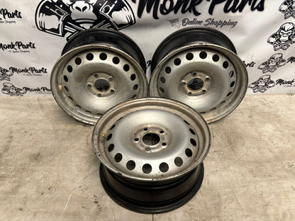 Llantas PEUGEOT PARTNER III 15'' 9831777877 6,5x15 IS42 (precio unidad)