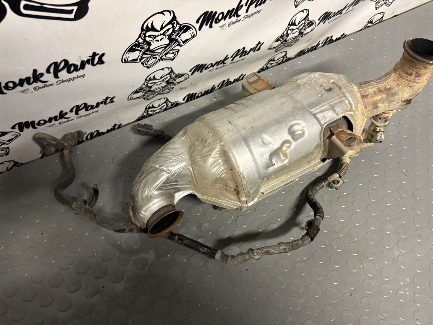 Catalizador PEUGEOT PARTNER III y CITROEN BERLINGO 1.6 HDI 9823467180