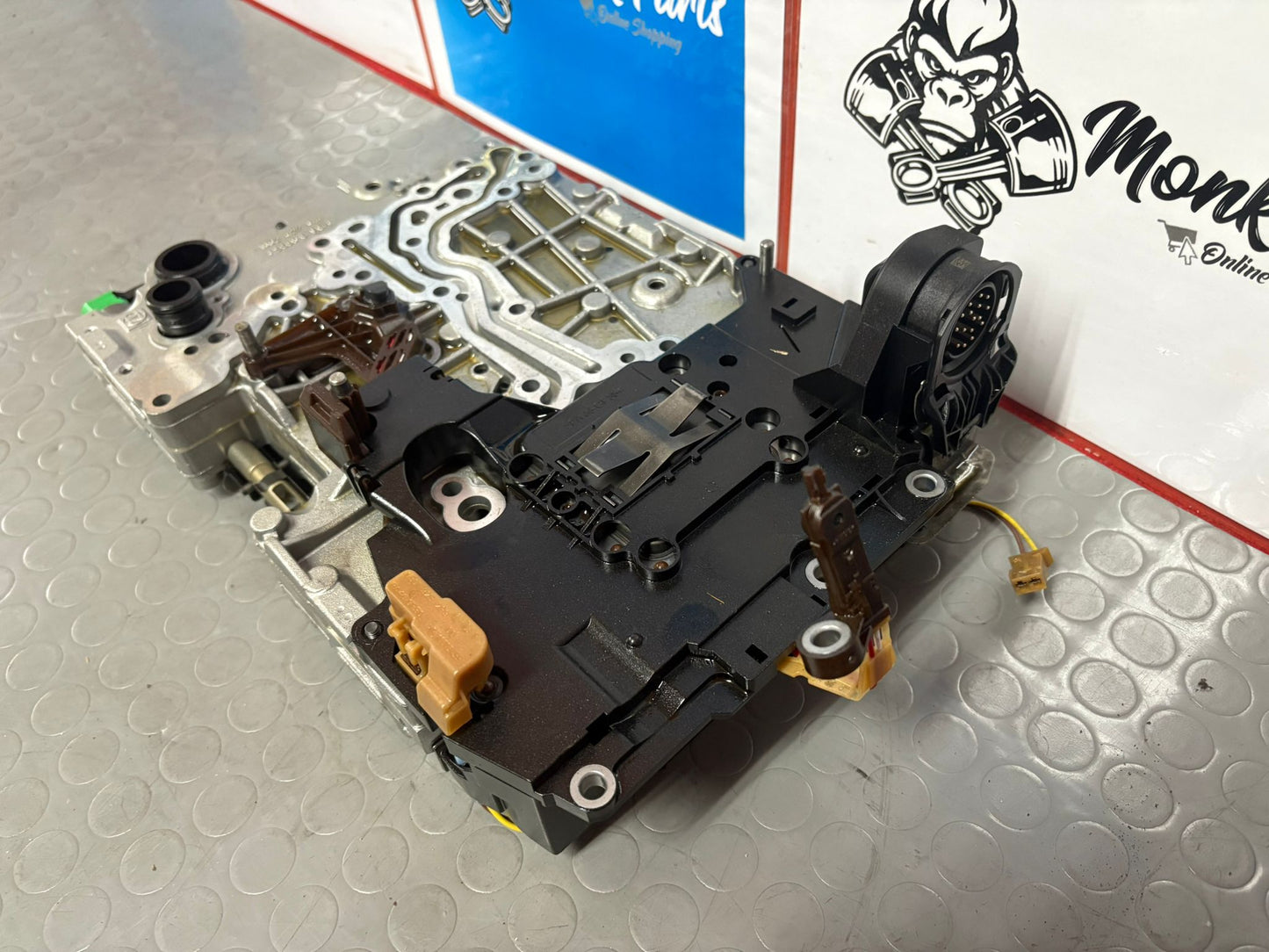 Caja válvulas cambio BMW X5M X6M 1102427144 1102427143